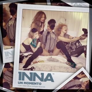 Un Momento (Remixes) (2013)