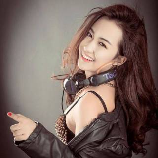 DJ Trang Moon Collection 