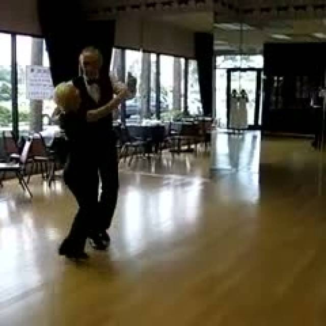 Dancesport: Điệu Slow Waltz trữ tình