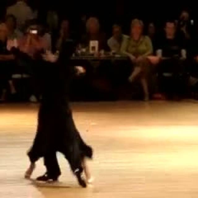 Dancesport: Selmi & Fancello in Assen  với điệu Slow Waltz