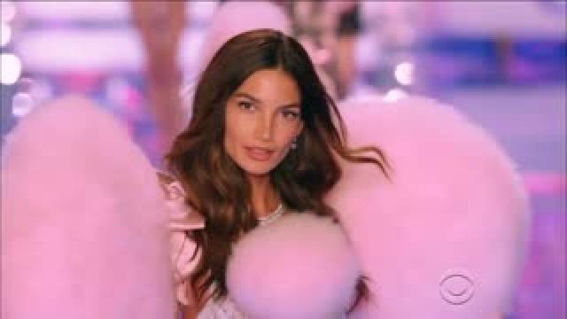 Blank Space (Victoria Secret Fashion Show 2014)