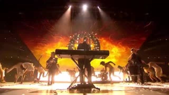 Let In The Sun (BRIT Awards 2015)