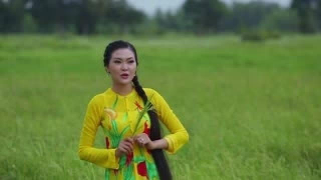 Trăng Về Thôn Dã