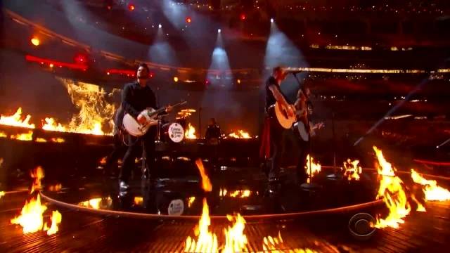 Sippin' On Fire (ACM Awards 2015)