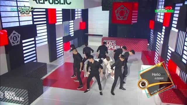 Hello (Music Bank 05.06.15)