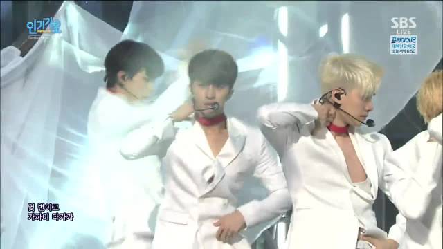 Chained up (Inkigayo 15.11.15)