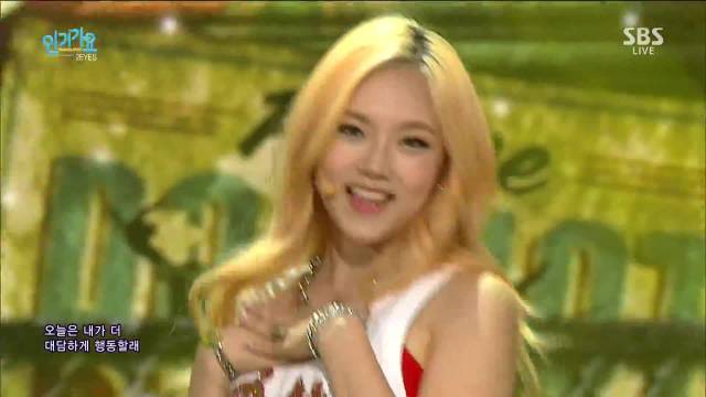 Pippi (Inkigayo 04.10.15)