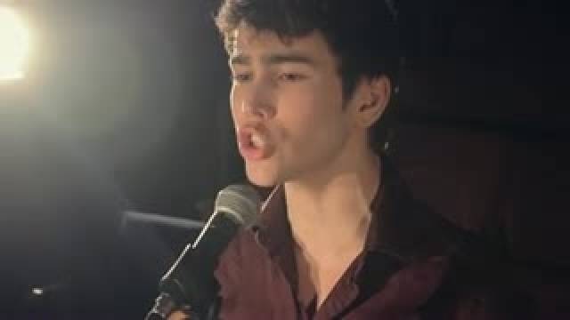 Somebody that i used to know