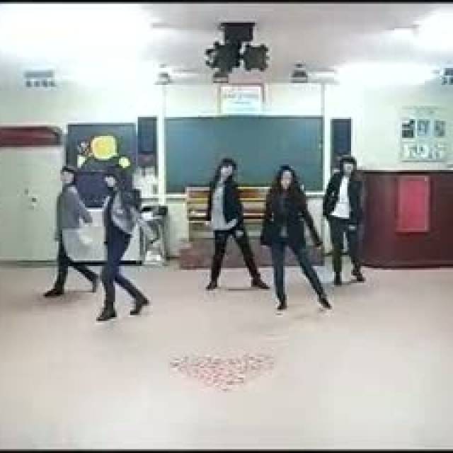 Ring ding dong dance (SHINee)