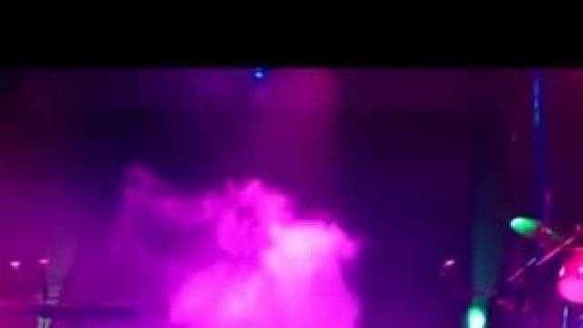 Cô Gái tủng Hoa(Liveshow Phòng Trà MTV 2012 )