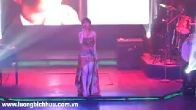  Quên Cách Yêu  (Liveshow Phòng Trà MTV 2/12/2012 )
