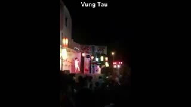 Em Chia Tay Anh Bó Tay (Liveshow Sàn Vũng Tàu)