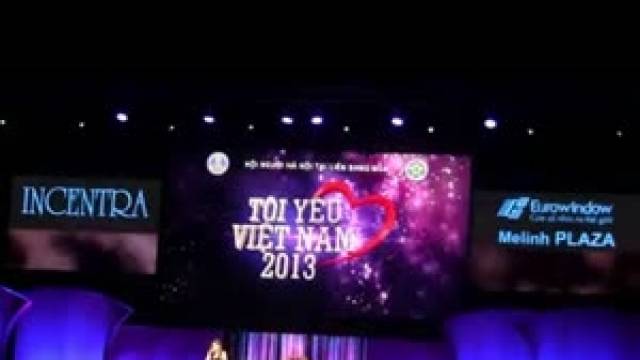 Khi Xưa Bé (Live Tôi Yêu Việt Nam 2013)