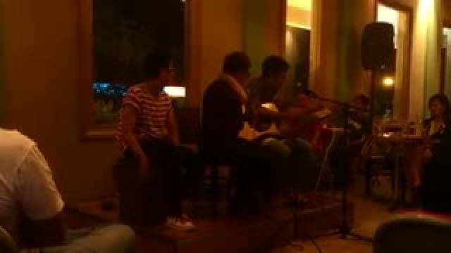 Quán cafe mùa hè (live)