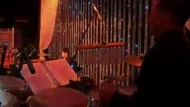 Huyền Thoại Người Con Gái (Live)