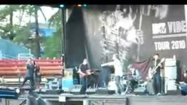 Hurricane + Flashsing Room ( Live )