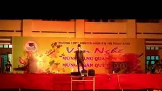 Hòn Đá Trong Vườn ( Live Trường THPT Chuyên Nguyễn Thị Minh Khai )