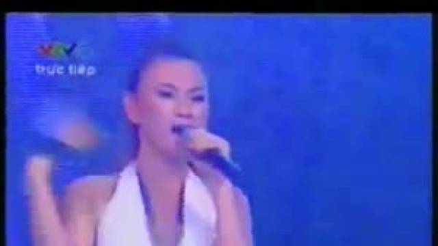 Microphone (Live Hòa Nhịp Con Tim)