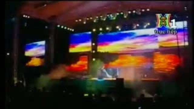 Ngẫu Hứng Sông Hồng (Live)