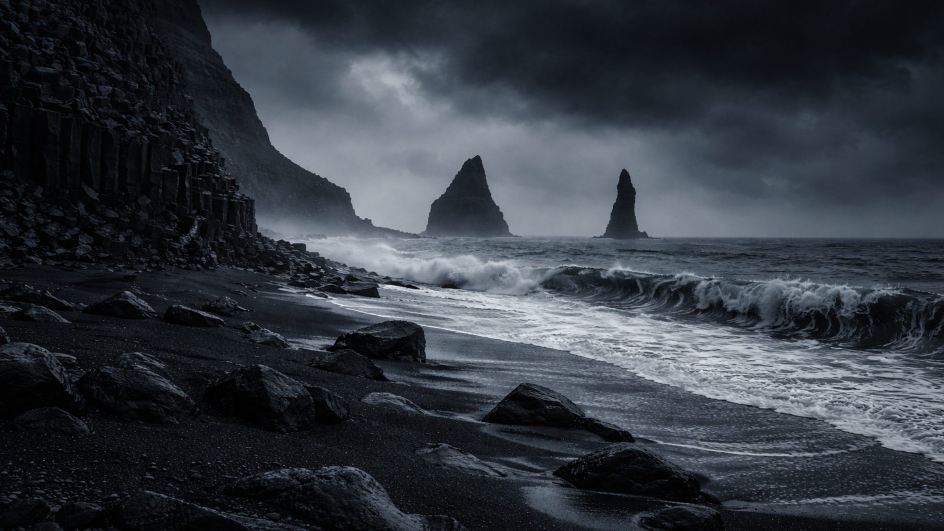 Reynisfjara: Bãi biển cát đen thui đáng sợ như địa ngục