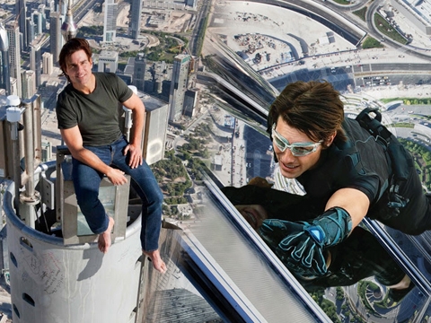 Cảnh leo nhà chọc trời không dùng kỹ xảo của Tom Cruise