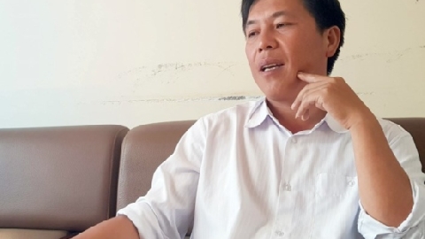 Chủ tịch xã Lóng Luông: 'Ngày nào ở đây cũng có tiếng súng'