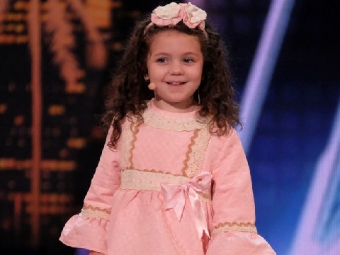 Nhóc tì 5 tuổi đáng yêu siêu cấp ''đốn tim'' giám khảo America's Got Talent 2018