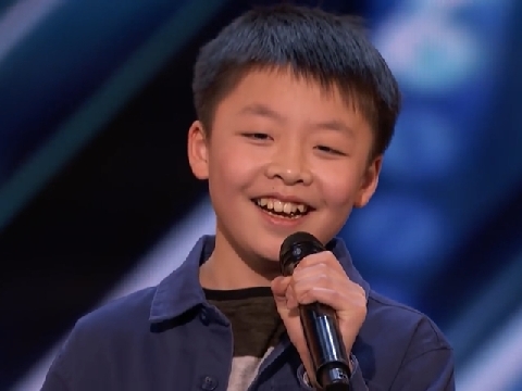 Nhóc tỳ 13 tuổi gây kinh ngạc America's Got Talent khi hát hit Whitney Houston 